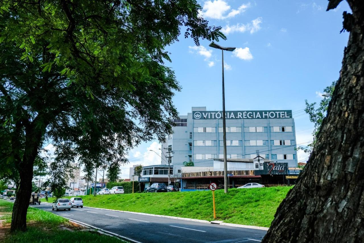 Vitoria Regia Hotel Бауру Екстериор снимка